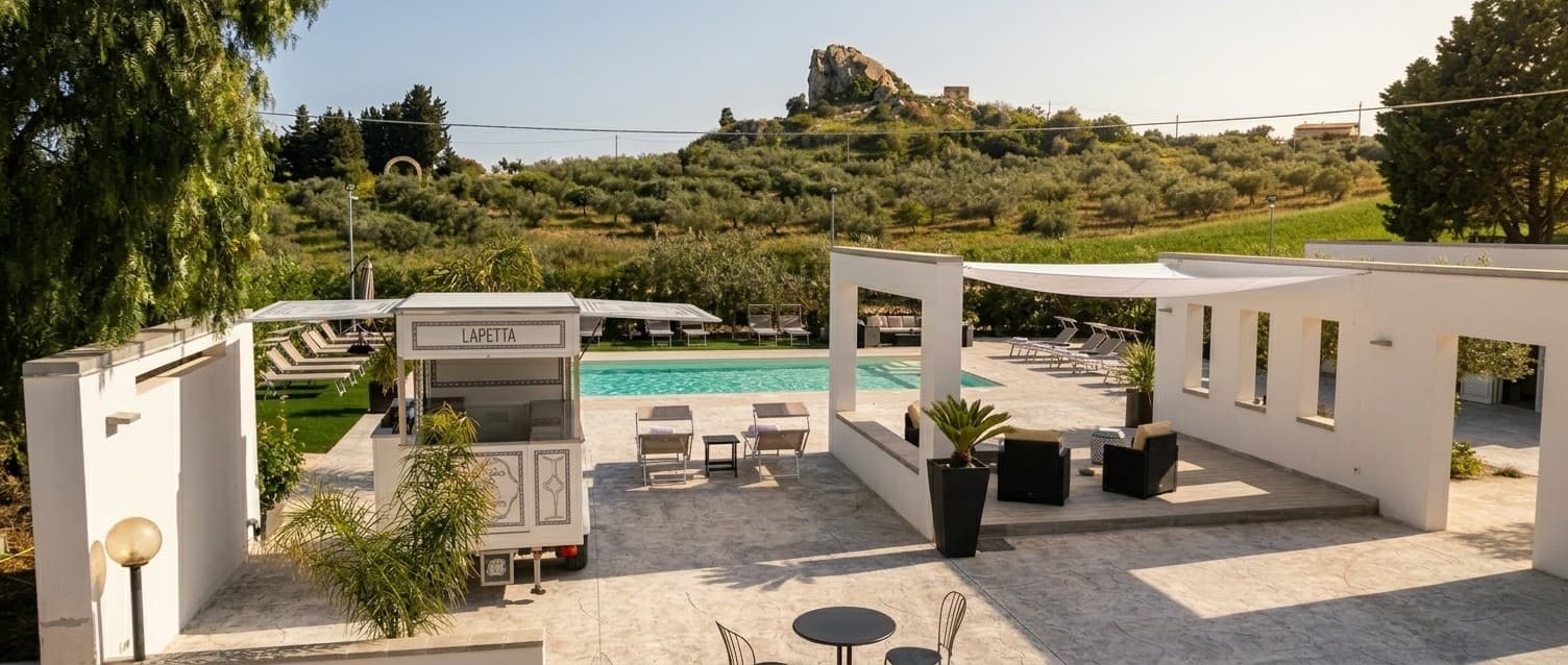 Villa Valenza – piscina e giardino